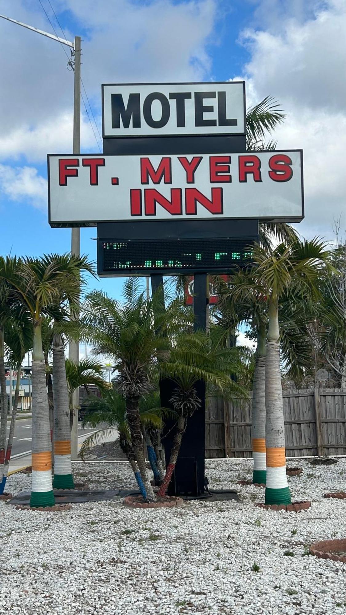 Fort Myers Inn Exterior photo